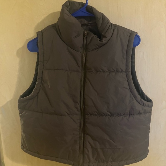 Puffer Vest in Dark Olive - Picture 1 of 1